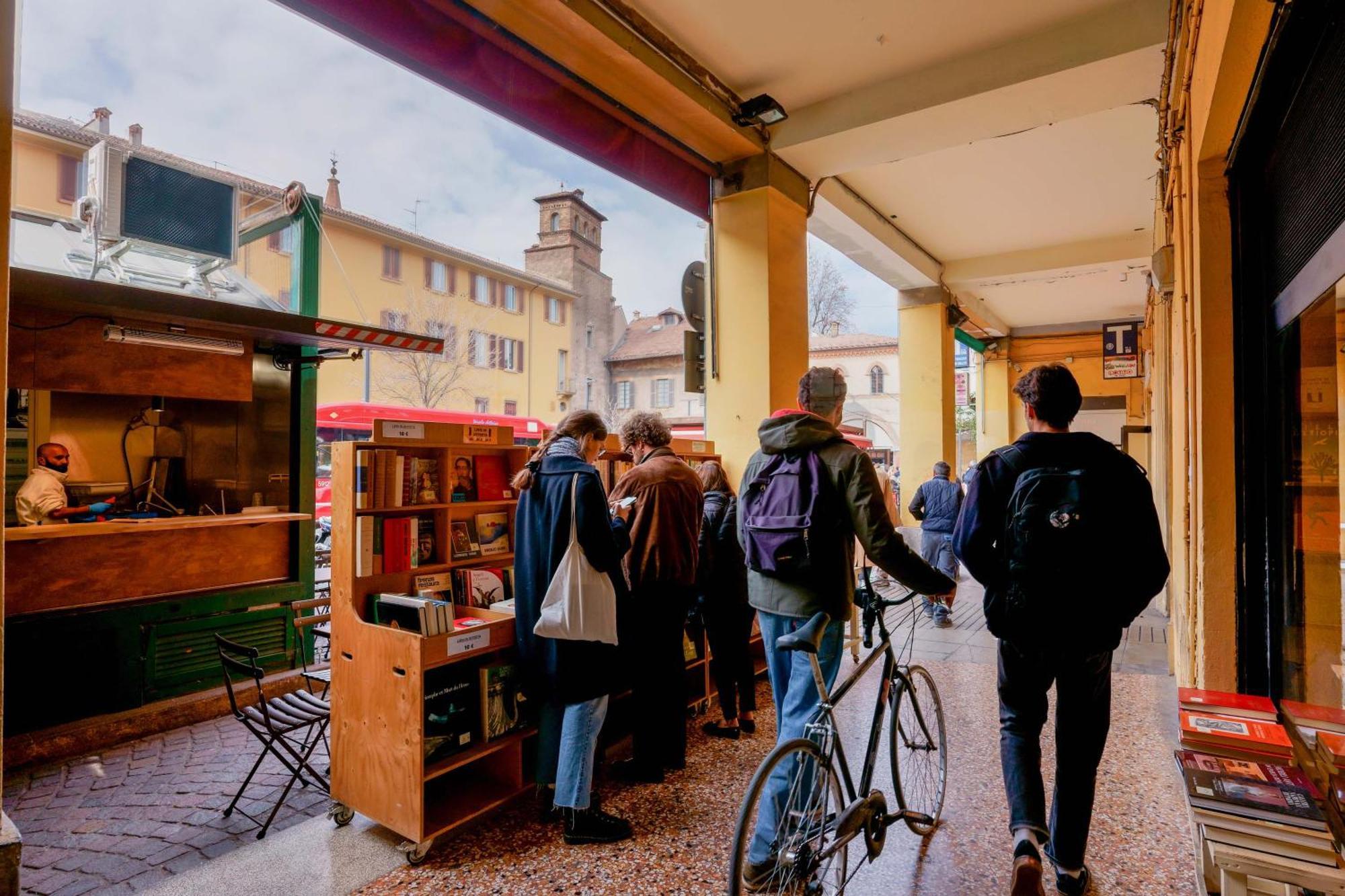 Borgo Cantarana Bologna Luaran gambar